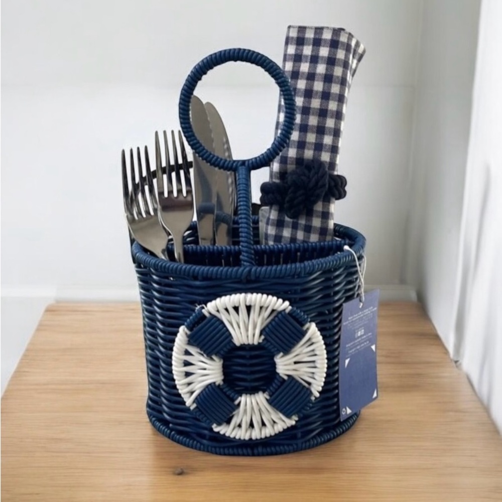 Ciroa resin wicker nautical ship steering wheel caddy / utensil holder